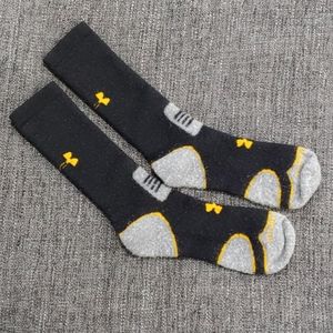 NWT Men/'s UNDER ARMOUR Grey ALLSEASON WOOL Boot Socks Size Medium 4-8.5